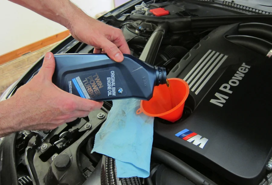 BMW Oil Funnel 2
