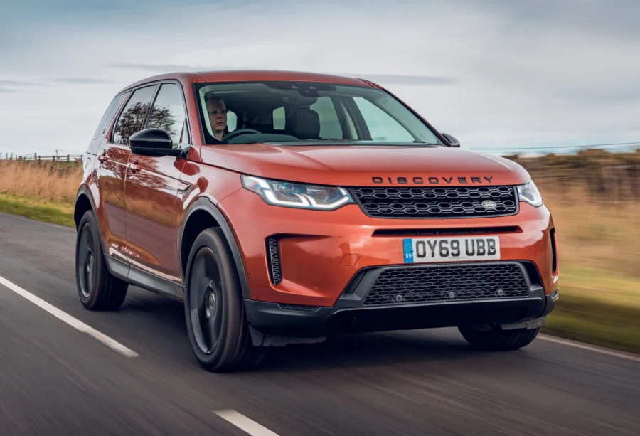 Land Rover Discovery Sport 1 scaled 1