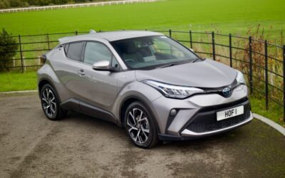Toyota C-HR 2.0 Hybrid Design 5dr CVT