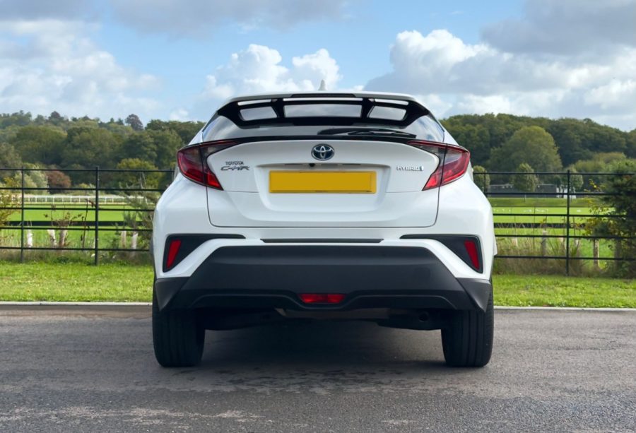 2022 Toyota C-HR 1.8 Hybrid Design 5dr CVT for sale at Hofmanns
