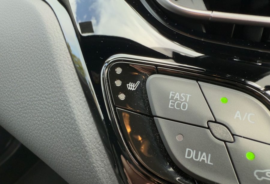 2022 Toyota C-HR 1.8 Hybrid Design 5dr CVT for sale at Hofmanns