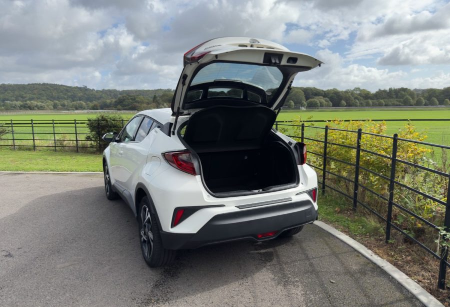 2022 Toyota C-HR 1.8 Hybrid Design 5dr CVT for sale at Hofmanns