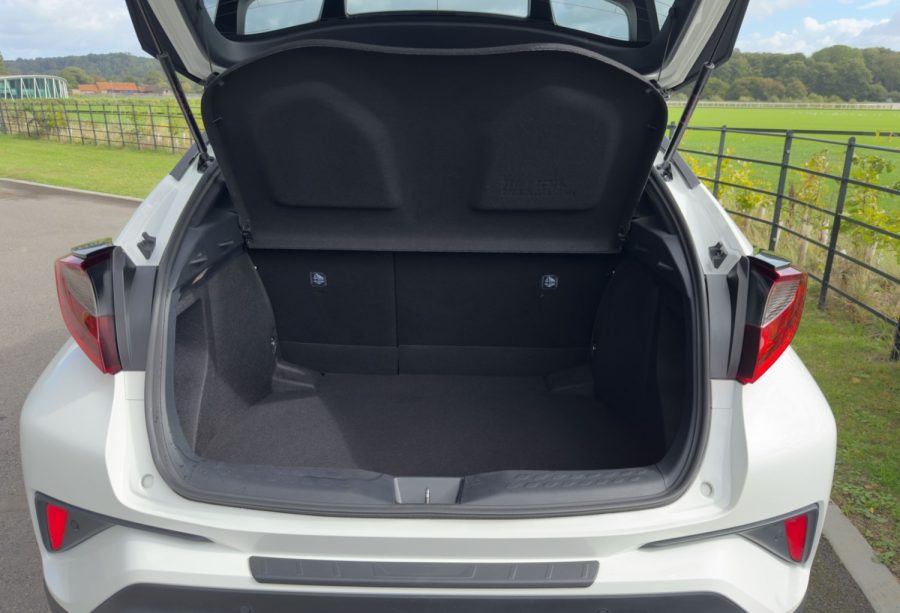2022 Toyota C-HR 1.8 Hybrid Design 5dr CVT for sale at Hofmanns
