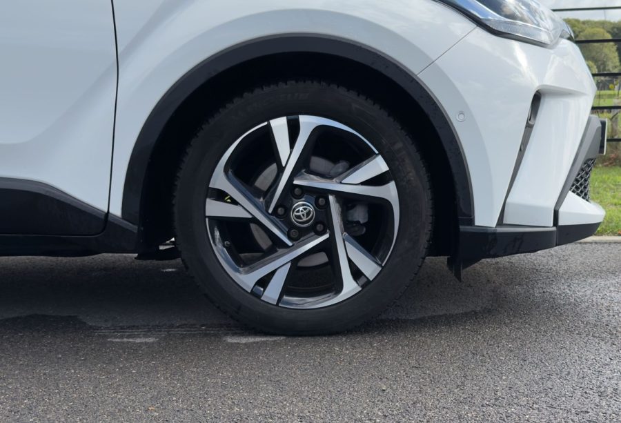 2022 Toyota C-HR 1.8 Hybrid Design 5dr CVT for sale at Hofmanns