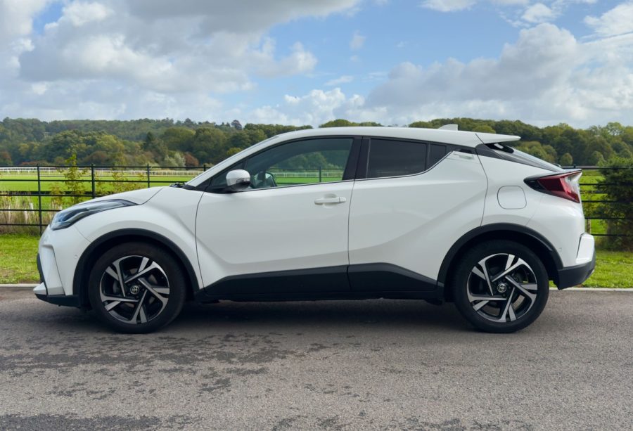 2022 Toyota C-HR 1.8 Hybrid Design 5dr CVT for sale at Hofmanns