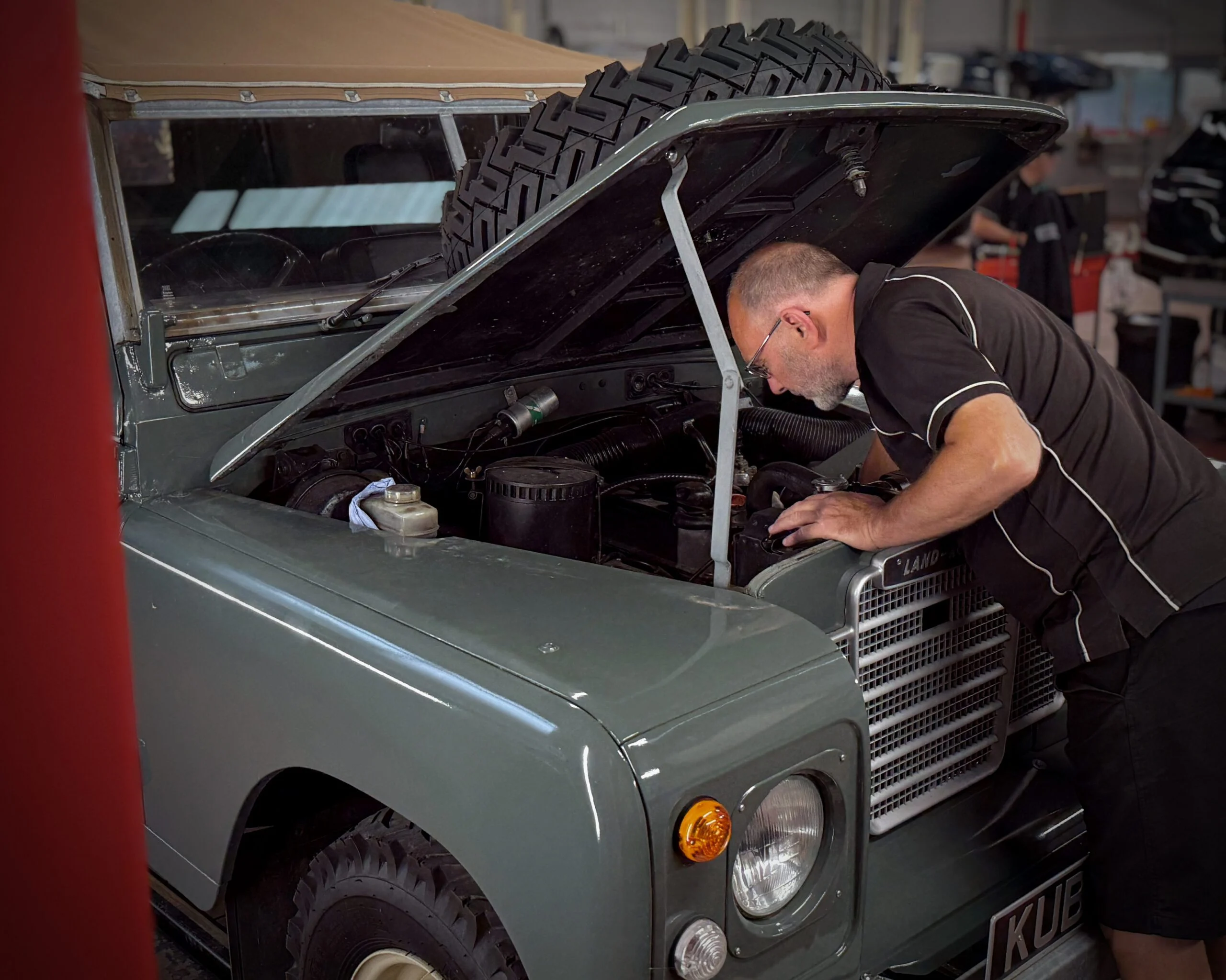 LandRover MOT scaled 1