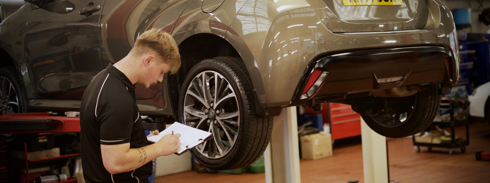 Toyota_service_header-1-scaled-1