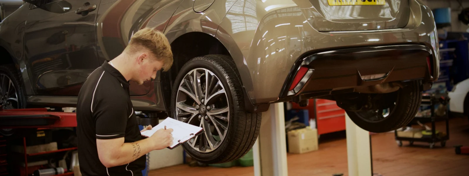 Toyota_service_header-1-scaled-1