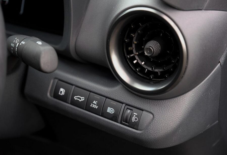 2024 Toyota C-HR 2.0 PHEV Design 5dr CVT for sale at Hofmanns