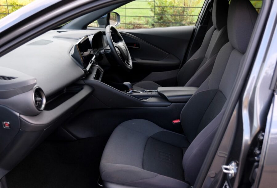 2024 Toyota C-HR 2.0 PHEV Design 5dr CVT for sale at Hofmanns