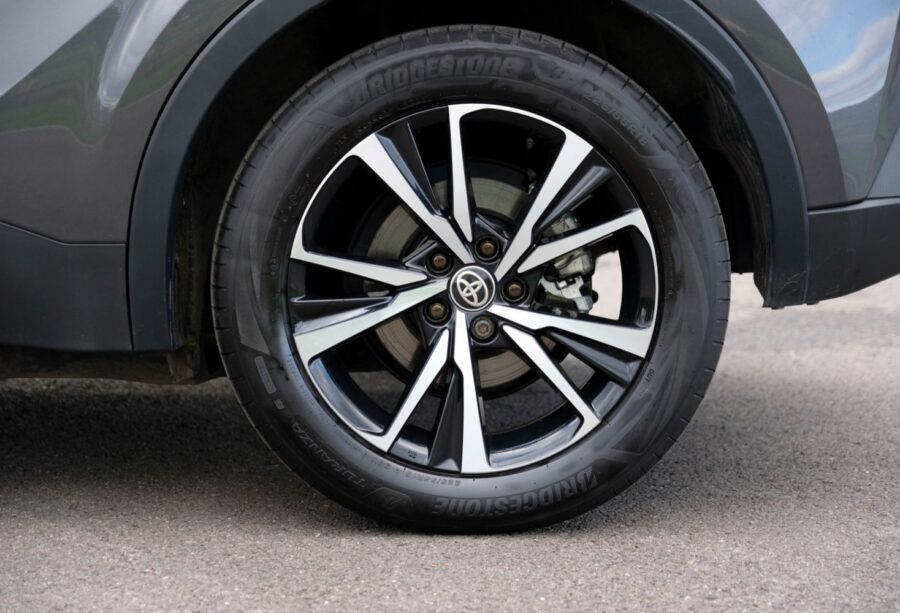 2024 Toyota C-HR 2.0 PHEV Design 5dr CVT for sale at Hofmanns