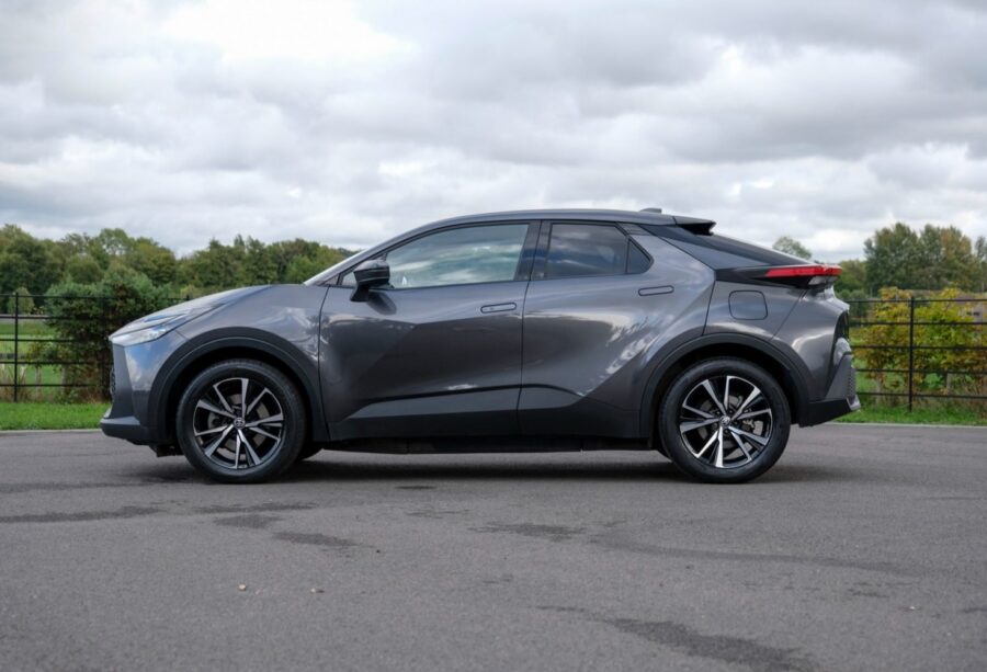 2024 Toyota C-HR 2.0 PHEV Design 5dr CVT for sale at Hofmanns