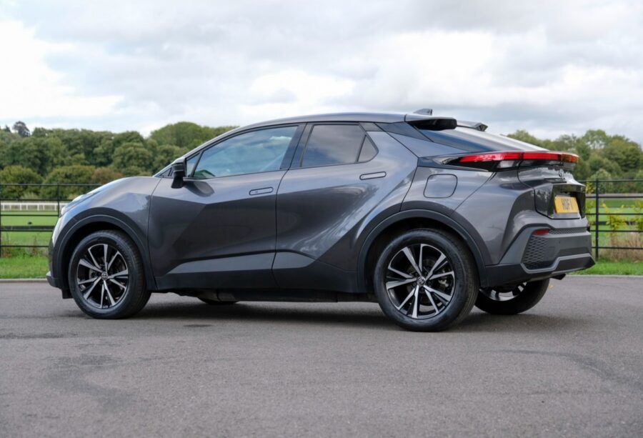 2024 Toyota C-HR 2.0 PHEV Design 5dr CVT for sale at Hofmanns