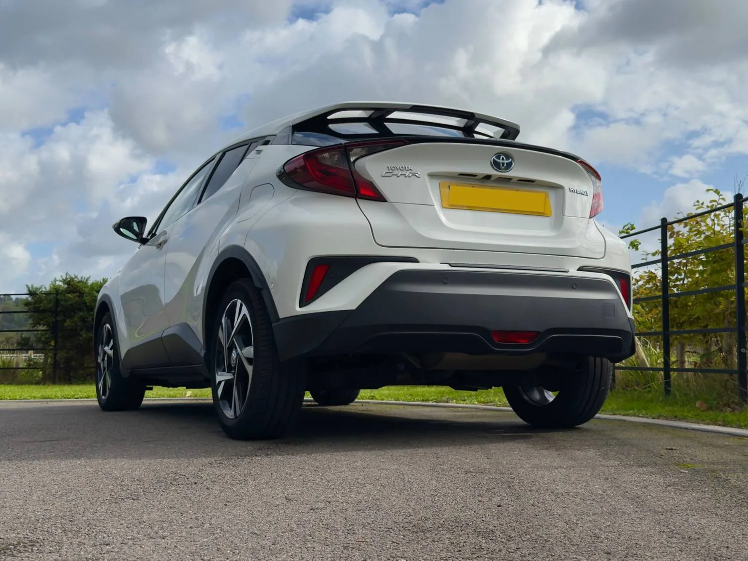 2022 Toyota C-HR 1.8 Hybrid Design 5dr CVT for sale at Hofmanns