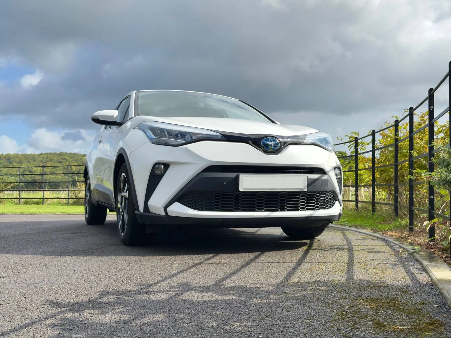 2022 Toyota C-HR 1.8 Hybrid Design 5dr CVT for sale at Hofmanns