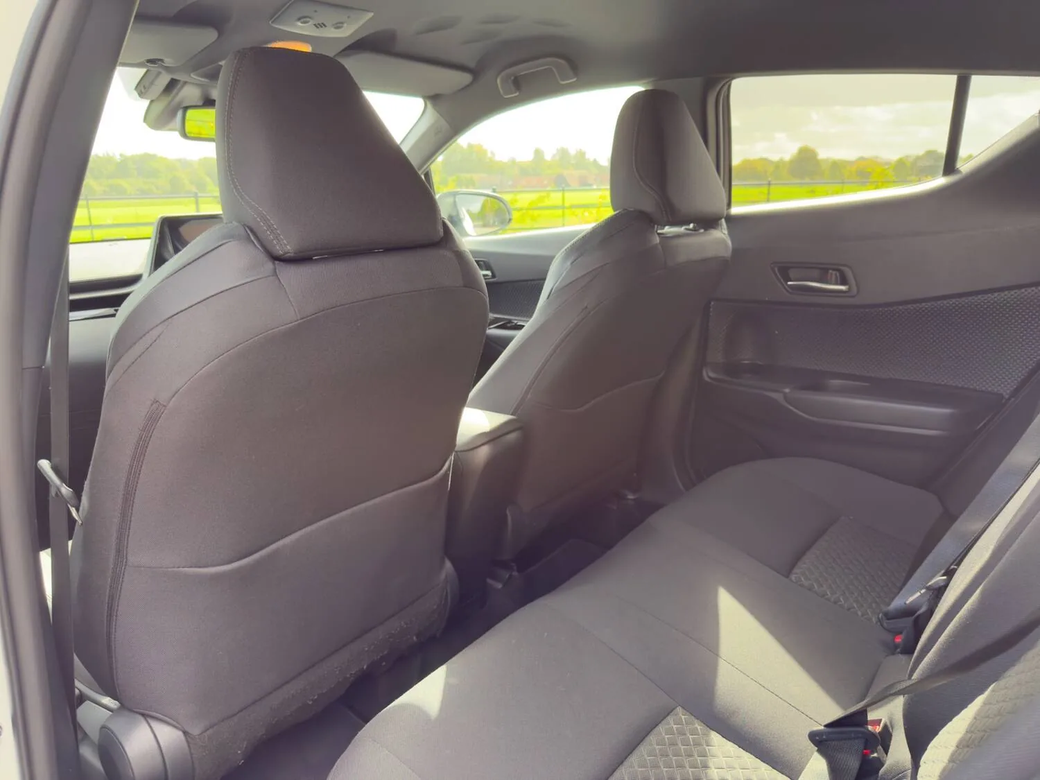 2022 Toyota C-HR 1.8 Hybrid Design 5dr CVT for sale at Hofmanns