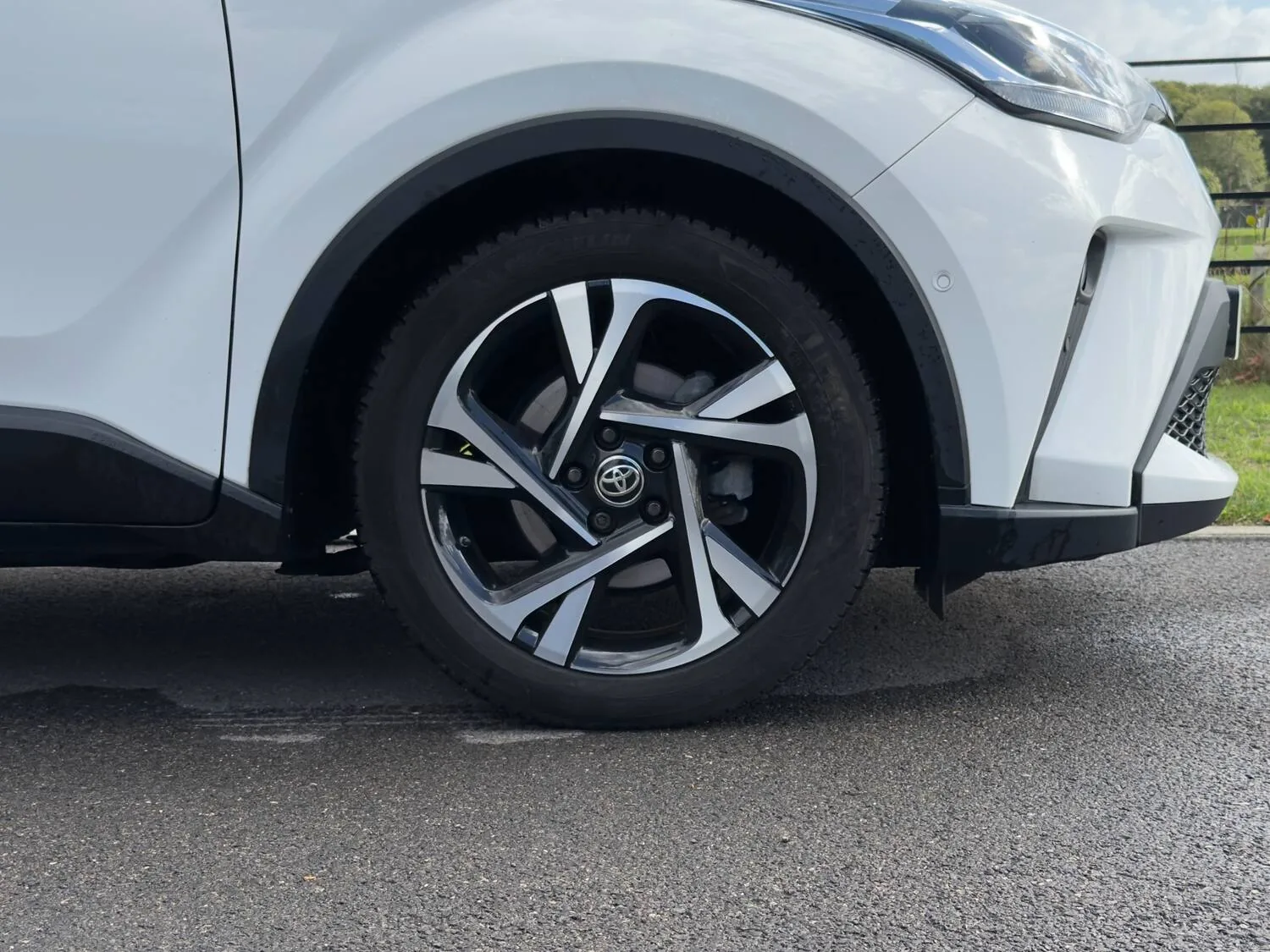 2022 Toyota C-HR 1.8 Hybrid Design 5dr CVT for sale at Hofmanns