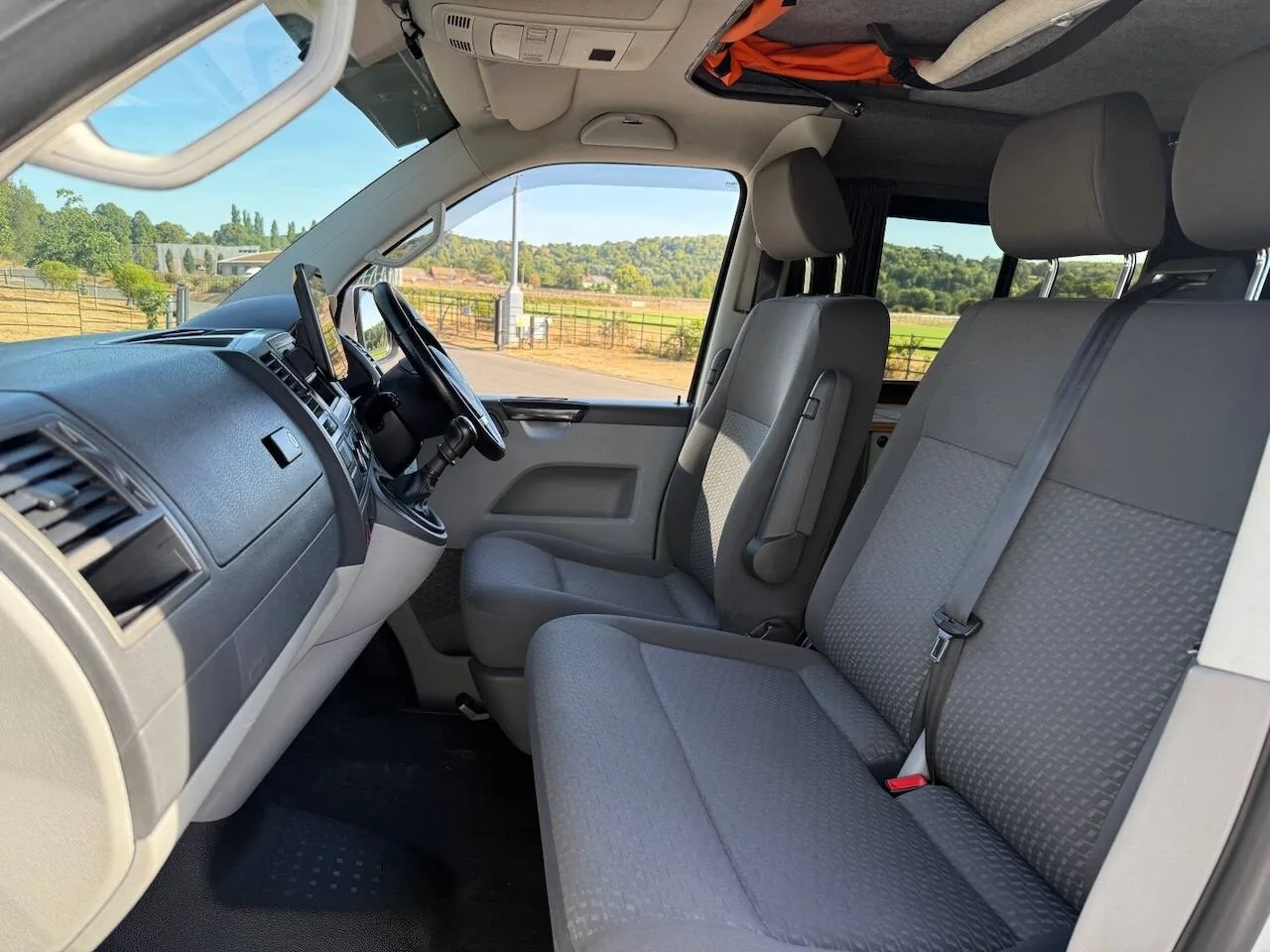2015 Volkswagen Transporter 2.0 TDI 102PS Highline Van for sale at Hofmanns