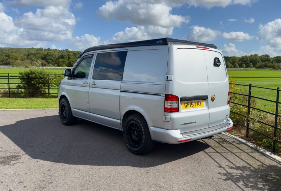 2015 Volkswagen Transporter 2.0 TDI 102PS Highline Van for sale at Hofmanns
