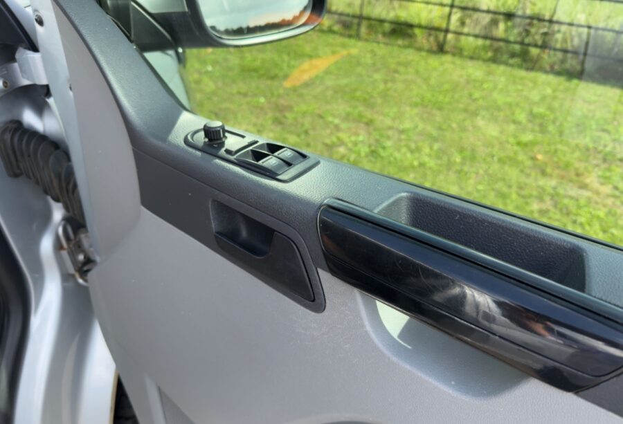 2015 Volkswagen Transporter 2.0 TDI 102PS Highline Van for sale at Hofmanns
