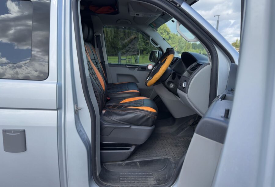 2015 Volkswagen Transporter 2.0 TDI 102PS Highline Van for sale at Hofmanns