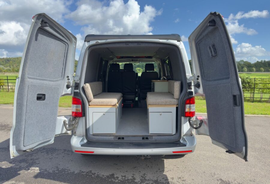 2015 Volkswagen Transporter 2.0 TDI 102PS Highline Van for sale at Hofmanns