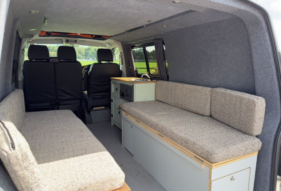 2015 Volkswagen Transporter 2.0 TDI 102PS Highline Van for sale at Hofmanns
