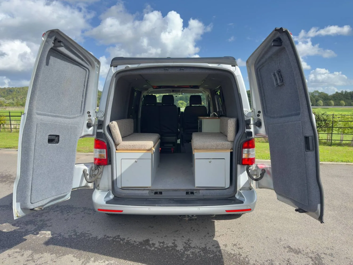 2015 Volkswagen Transporter 2.0 TDI 102PS Highline Van for sale at Hofmanns