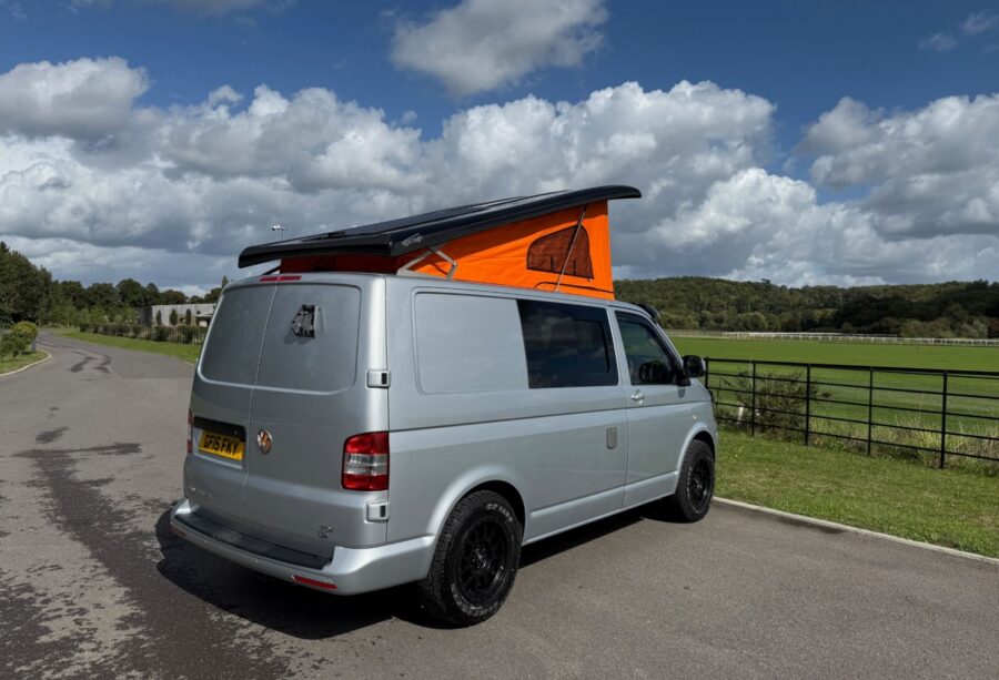 2015 Volkswagen Transporter 2.0 TDI 102PS Highline Van for sale at Hofmanns