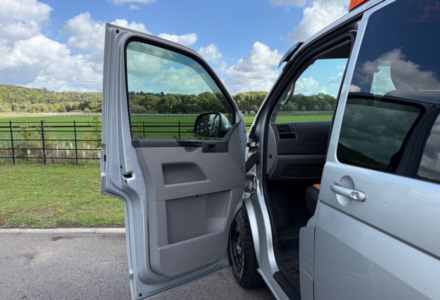 2015 Volkswagen Transporter 2.0 TDI 102PS Highline Van for sale at Hofmanns