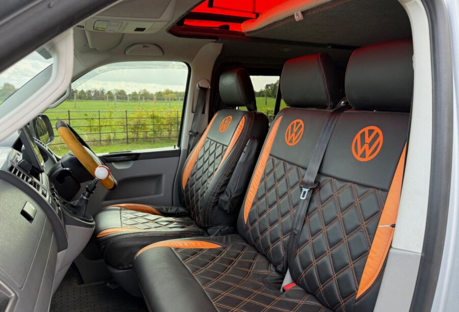 2015 Volkswagen Transporter 2.0 TDI 102PS Highline Van for sale at Hofmanns