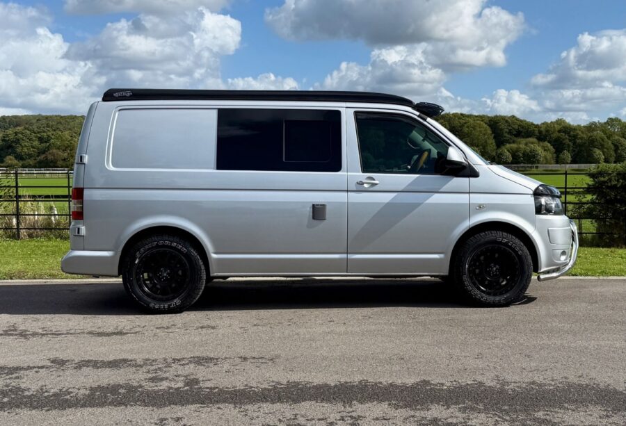 2015 Volkswagen Transporter 2.0 TDI 102PS Highline Van for sale at Hofmanns