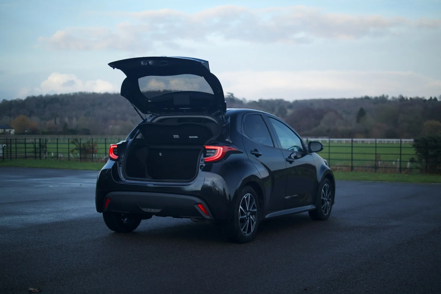 2022 Toyota Yaris 1.5 Hybrid Design 5dr CVT for sale at Hofmanns