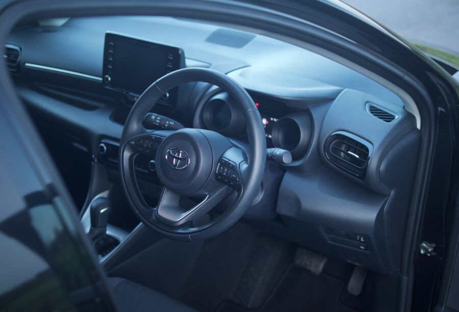 2022 Toyota Yaris 1.5 Hybrid Design 5dr CVT for sale at Hofmanns