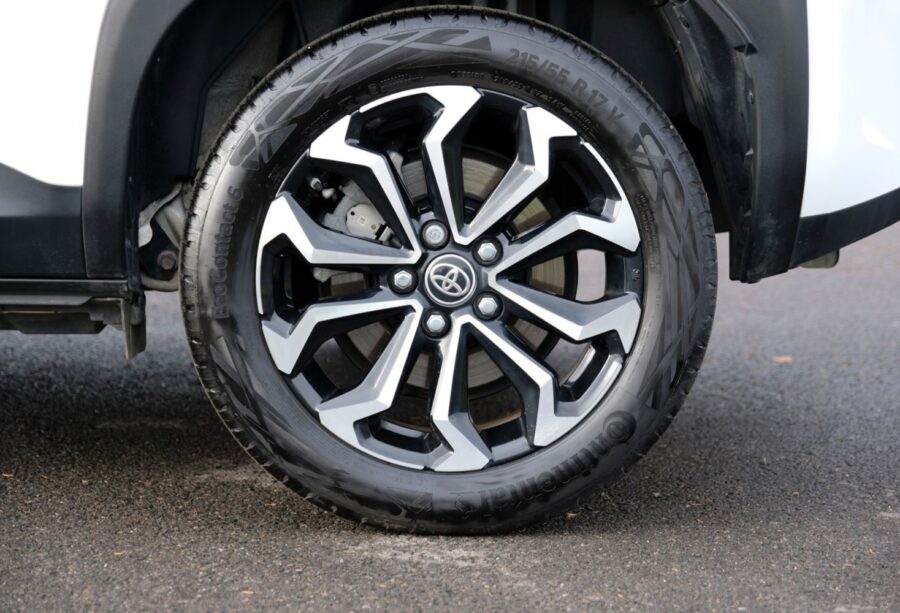 2024 Toyota Yaris Cross 1.5 Hybrid Design 5dr CVT for sale at Hofmanns