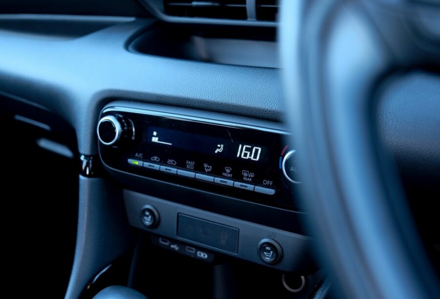 2024 Toyota Yaris 1.5 Hybrid Design 5dr CVT for sale at Hofmanns