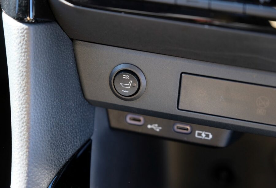 2024 Toyota Yaris 1.5 Hybrid Design 5dr CVT for sale at Hofmanns