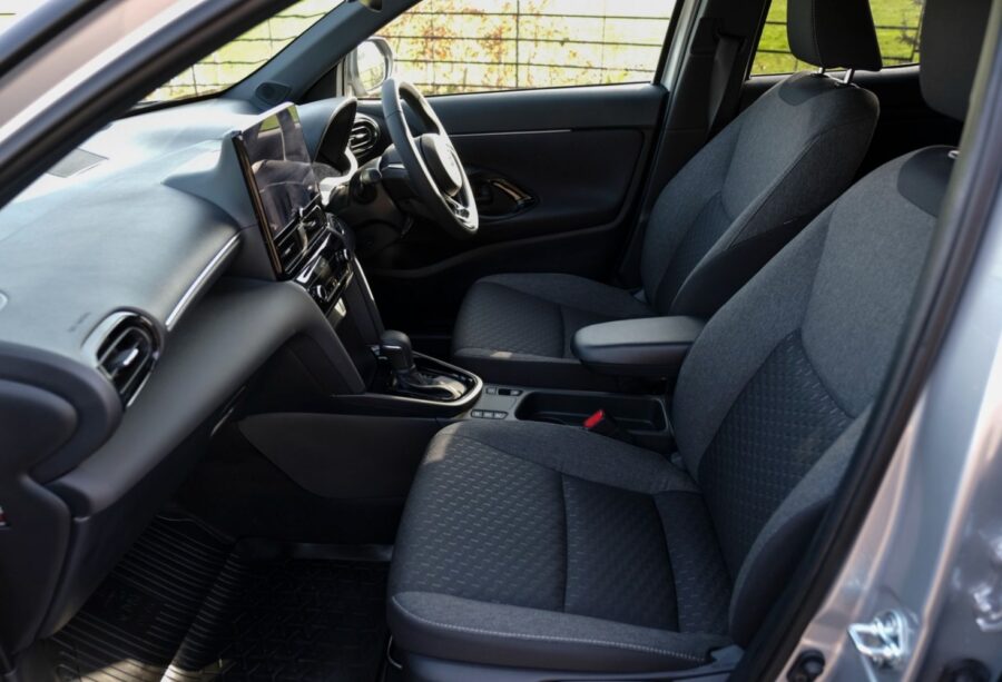 2025 Toyota Yaris Cross 1.5 Hybrid Design 5dr CVT for sale at Hofmanns