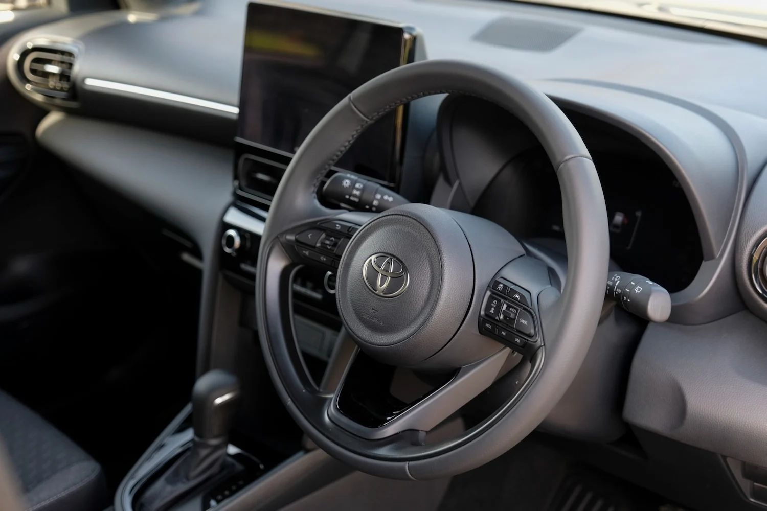 2025 Toyota Yaris Cross 1.5 Hybrid Design 5dr CVT for sale at Hofmanns