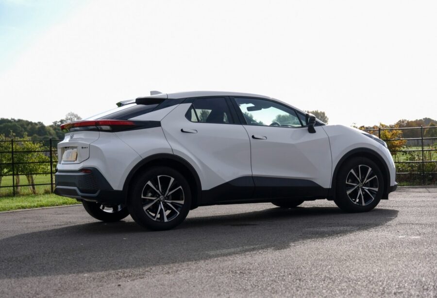 2024 Toyota C-HR 1.8 Hybrid Design 5dr CVT for sale at Hofmanns