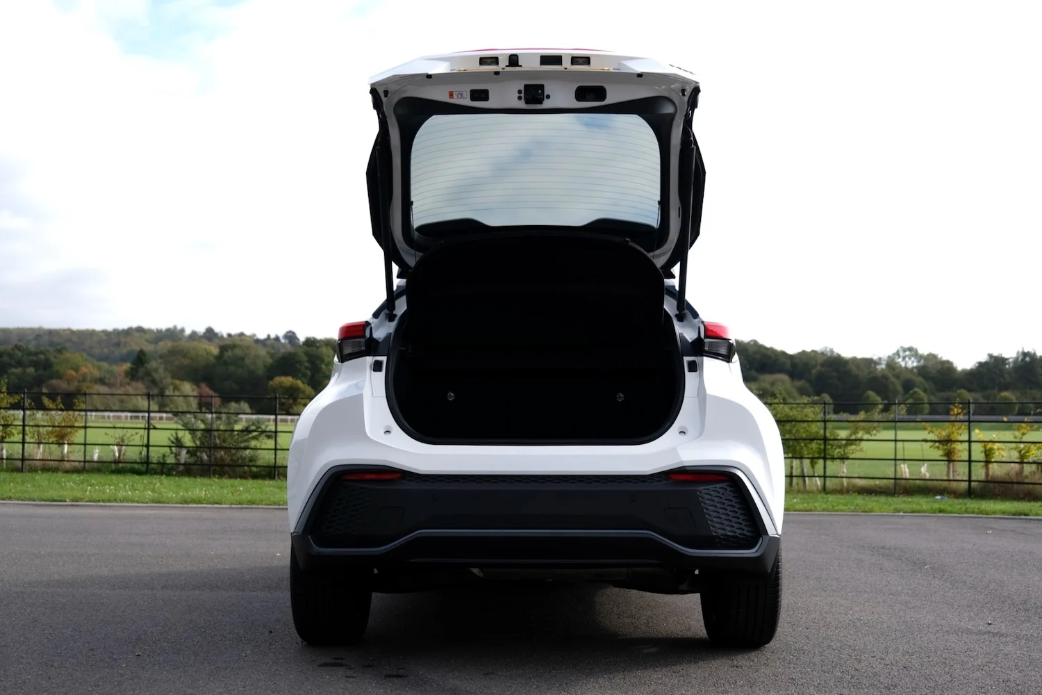 2024 Toyota C-HR 1.8 Hybrid Design 5dr CVT for sale at Hofmanns