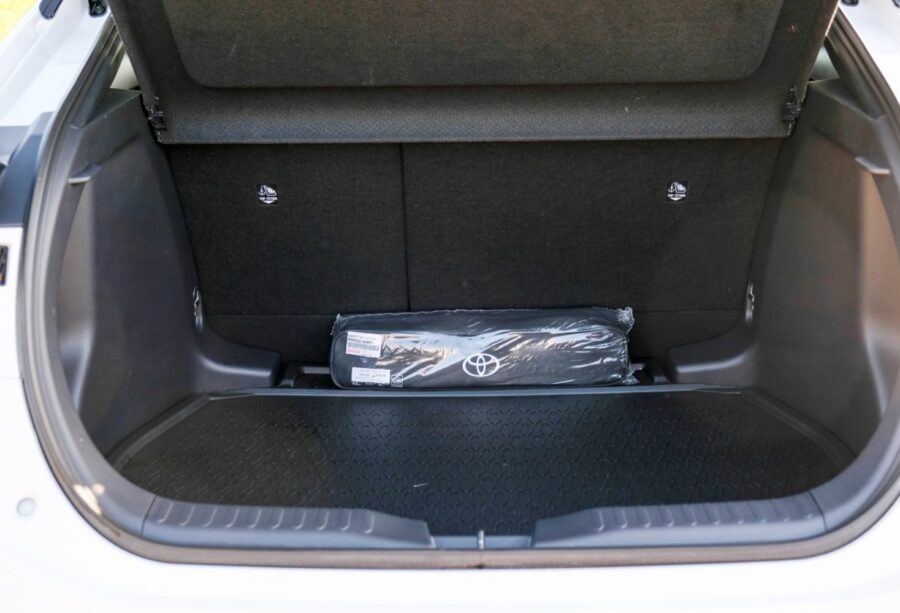 2024 Toyota C-HR 1.8 Hybrid Design 5dr CVT for sale at Hofmanns