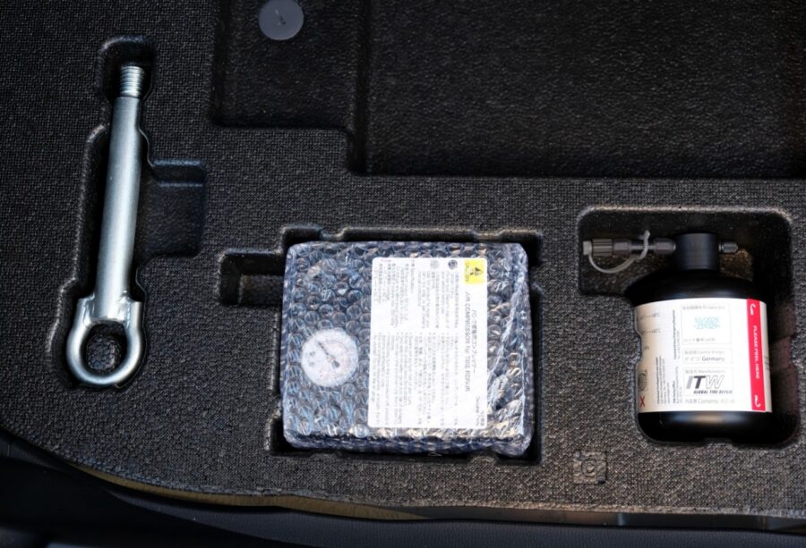 2024 Toyota C-HR 1.8 Hybrid Design 5dr CVT for sale at Hofmanns