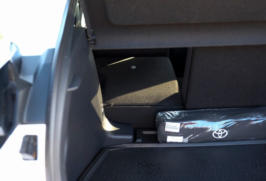 2024 Toyota C-HR 1.8 Hybrid Design 5dr CVT for sale at Hofmanns