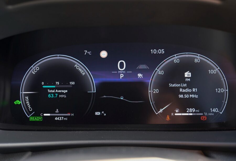 2024 Toyota C-HR 1.8 Hybrid Design 5dr CVT for sale at Hofmanns