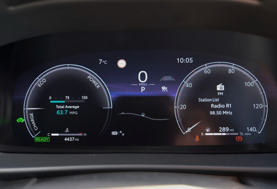 2024 Toyota C-HR 1.8 Hybrid Design 5dr CVT for sale at Hofmanns