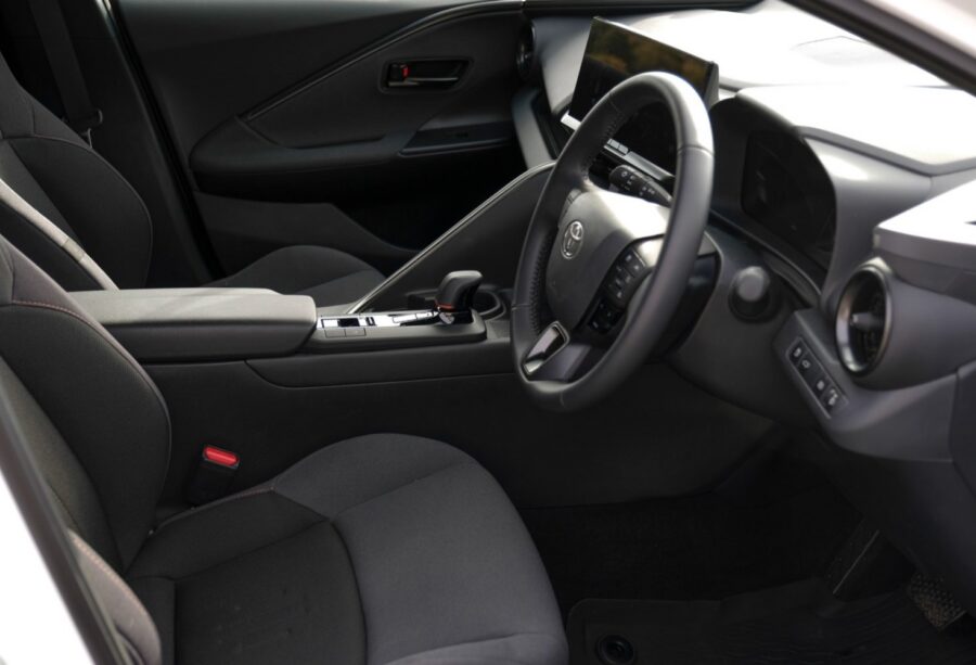 2024 Toyota C-HR 1.8 Hybrid Design 5dr CVT for sale at Hofmanns