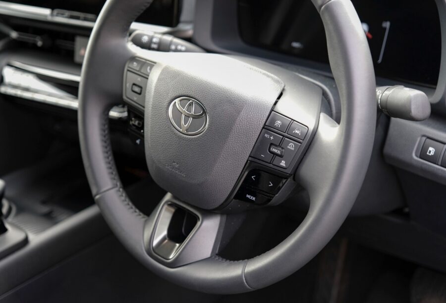2024 Toyota C-HR 1.8 Hybrid Design 5dr CVT for sale at Hofmanns