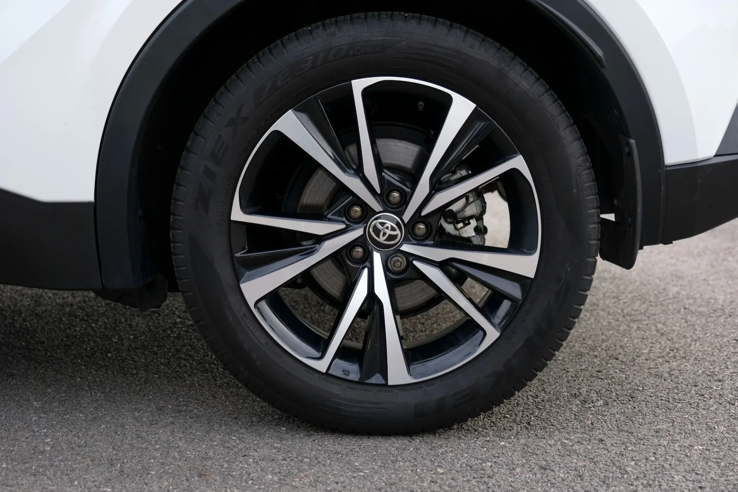 2024 Toyota C-HR 1.8 Hybrid Design 5dr CVT for sale at Hofmanns