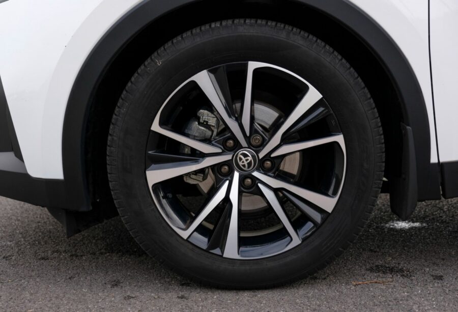 2024 Toyota C-HR 1.8 Hybrid Design 5dr CVT for sale at Hofmanns